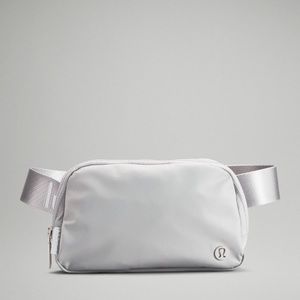 Lululemon Everywhere Belt Bag NWT